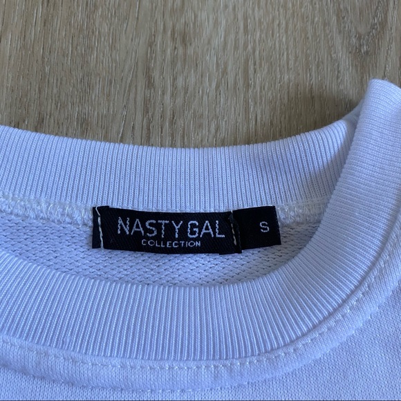 Find Me in Montana Oversized Graphic Sweatshirt - Picture 5 of 7